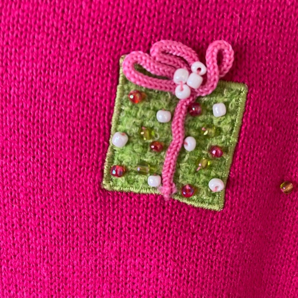 Christmas Sweater 🎅🏻🎄🎁 - Picture 6 of 9